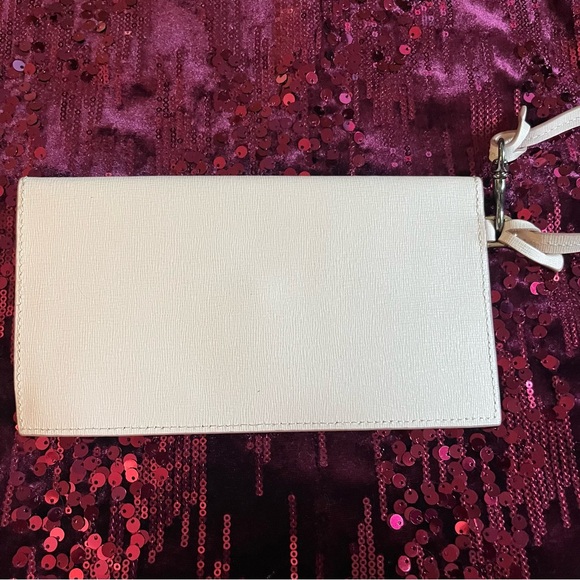 Elegant Cream Envelope Clutch - Picture 6 of 8